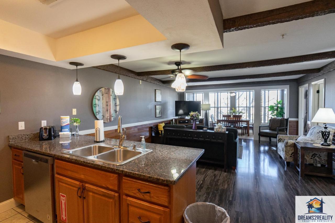 2Br Walk-In Condo - Near The 76 Strip - Pool - Free Tickets Included - Cla-8 Branson Bagian luar foto