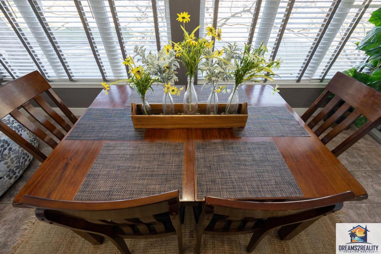 2Br Walk-In Condo - Near The 76 Strip - Pool - Free Tickets Included - Cla-8 Branson Bagian luar foto